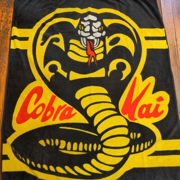 Cobra Kai TV Show Fleece Blanket Yellow Black Size 56x42 Big Logo - Picture 5 of 7